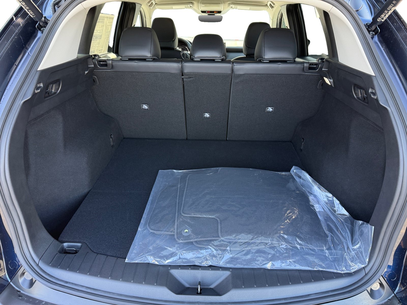 New 2026 Navy Blue Mica Mazda 2.5 S Preferred image 17