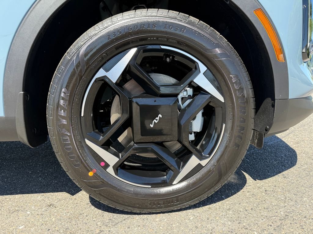 New 2026 Heritage Blue Kia EX image 9