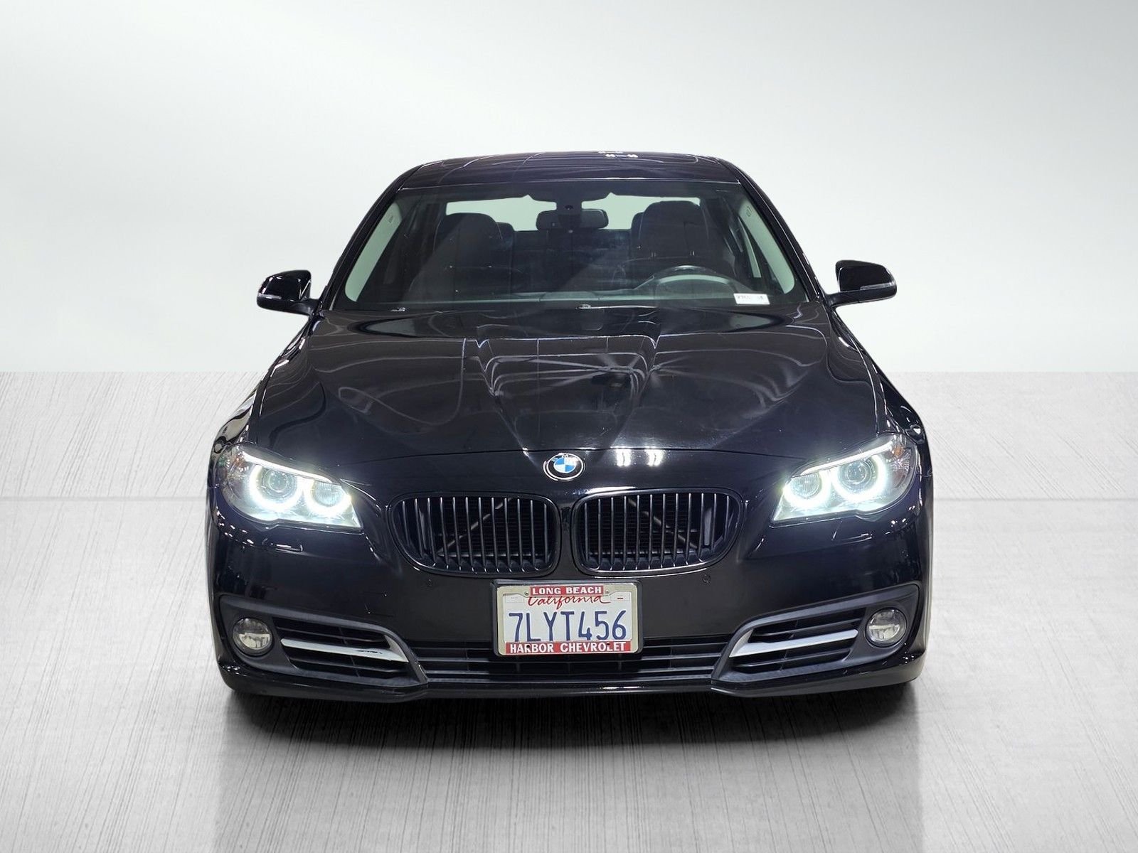Used 2015 Jet Black BMW 528i image 2