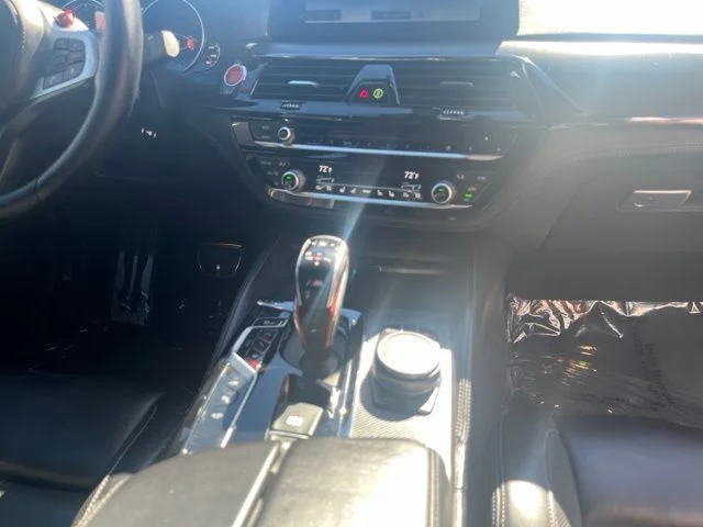 Used 2018 White BMW Base image 19