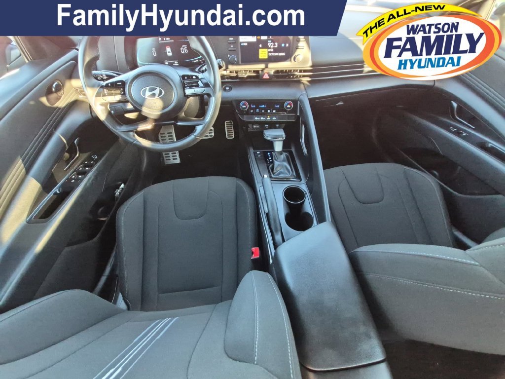 Certified Used 2025  Hyundai SEL Sport image 24