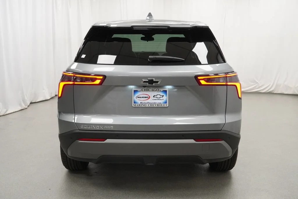 New 2027 Sterling Gray Metallic Chevrolet LT image 35