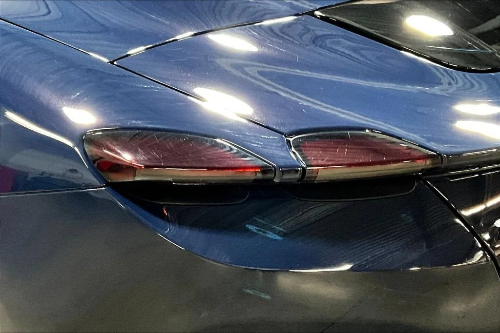 Used 2024 Blu Pozzi Ferrari Spider image 21