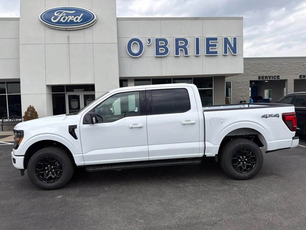 New 2026 Oxford White Ford XLT image 2