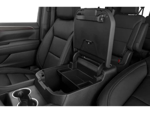 Used 2022 Black Chevrolet Z71 image 17