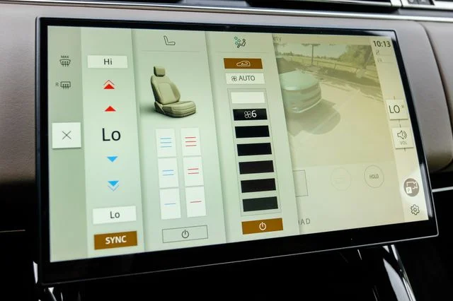 New 2026  Land Rover SE image 37