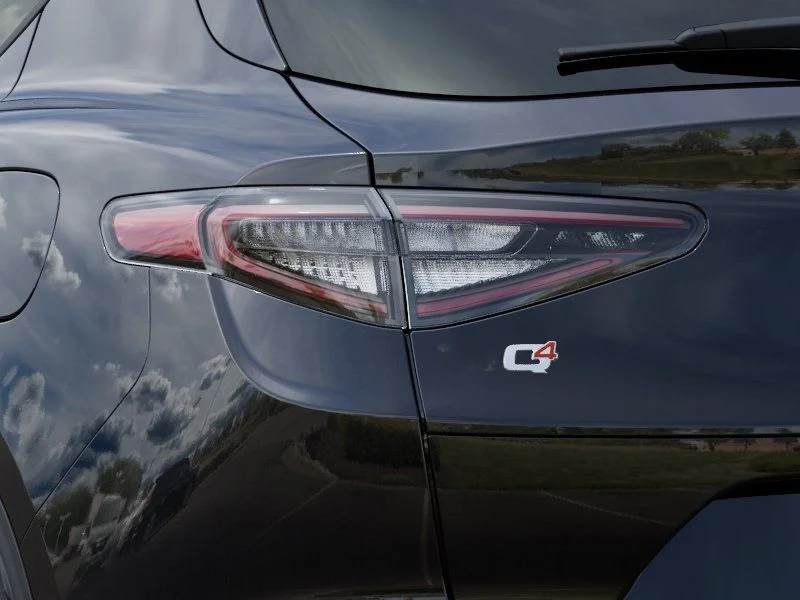 New 2026 Vulcano Black Metallic Exterior Paint Alfa Romeo Base image 10