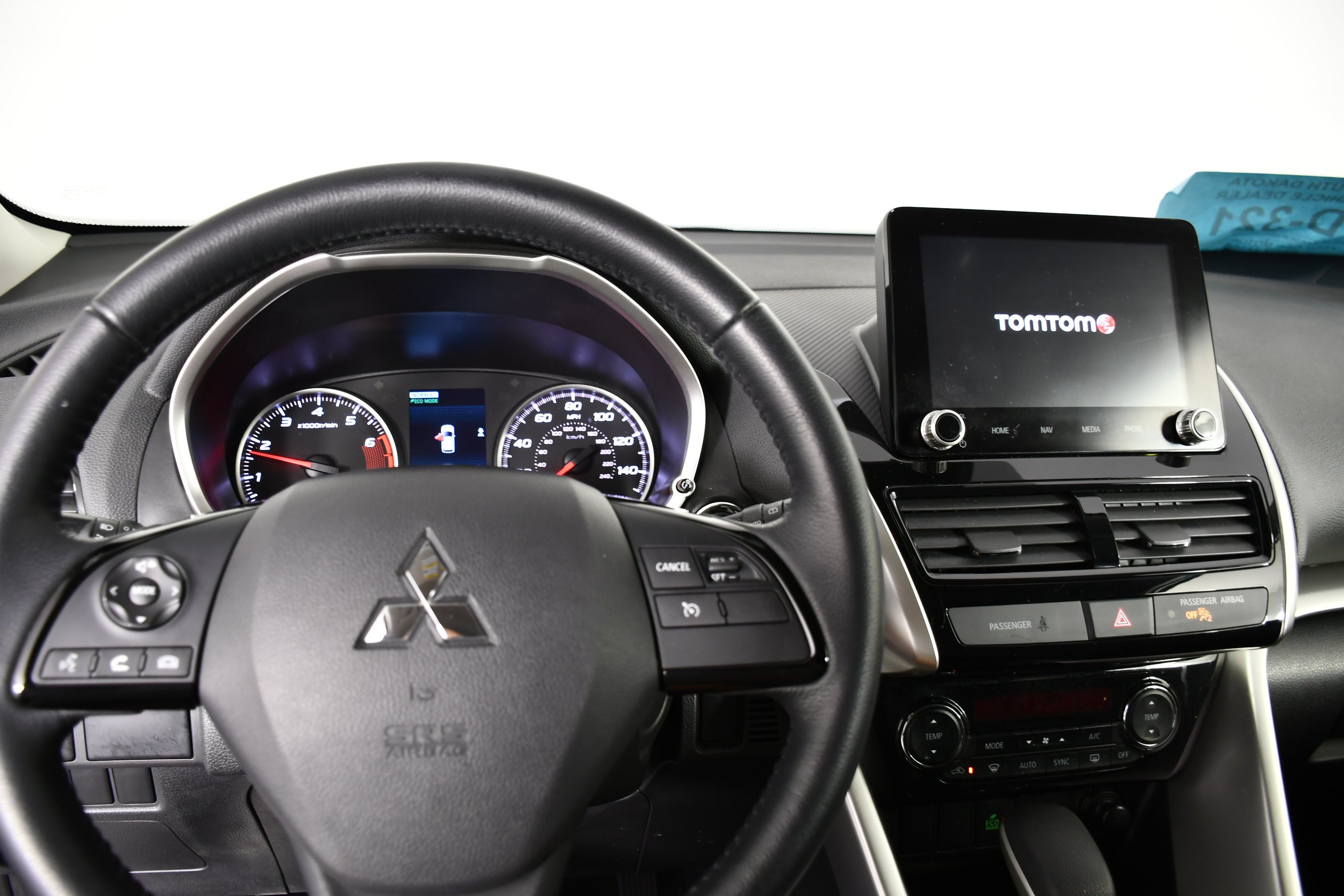 Used 2023 White Diamond Mitsubishi SE image 16