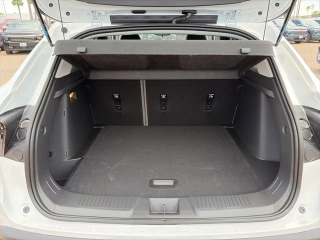 New 2026 Summit White Chevrolet ACTIV image 6