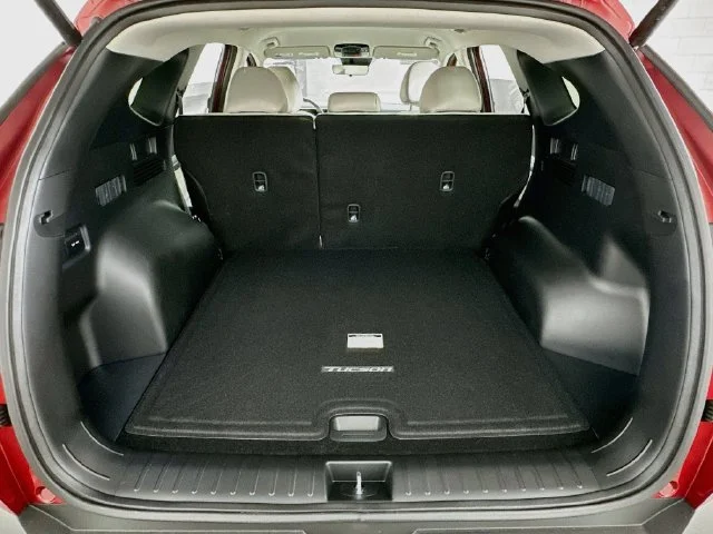New 2026 Hyundai TUCSON SEL Plus
