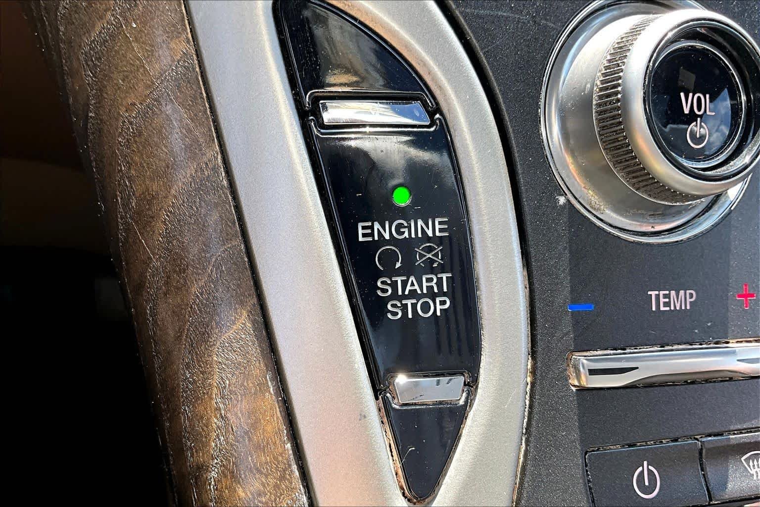 Used 2016 Luxe Lincoln Reserve image 30