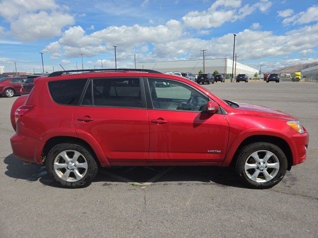 Used 2009 Red Toyota Ltd image 2