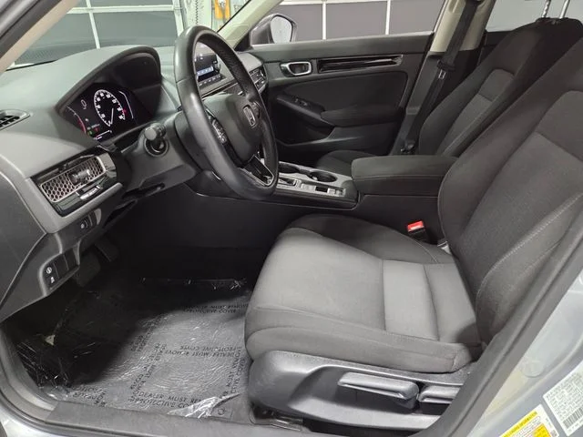 Used 2023 Silver Honda EX image 5