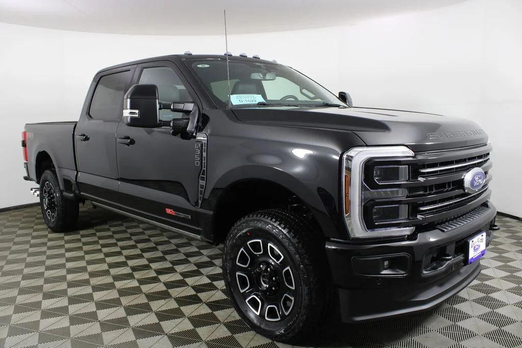 2026 Ford F-350 Platinum 4x4 Crew Cab 6-3/4' Box SRW's photo