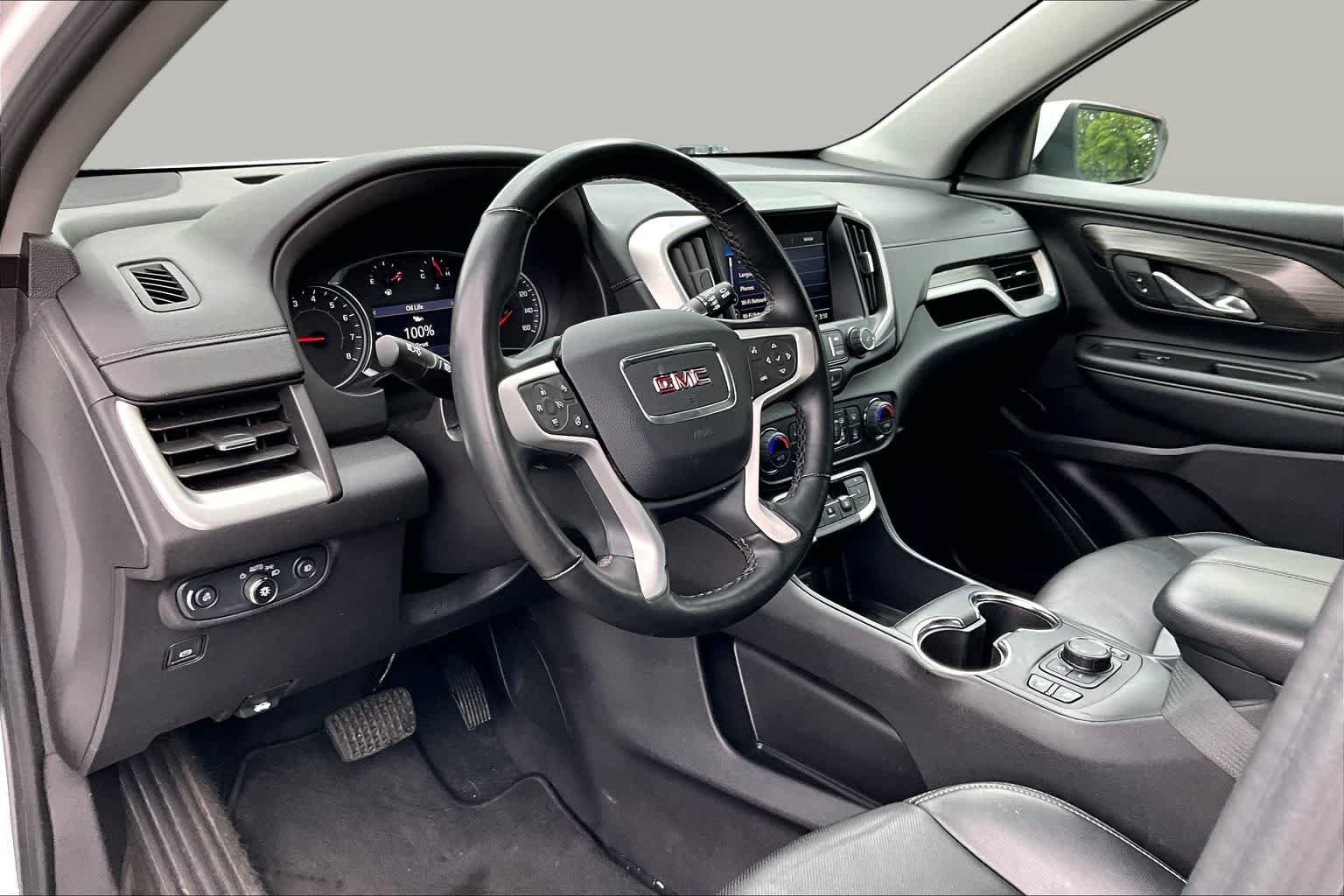 Used 2024 Summit White GMC SLT image 17