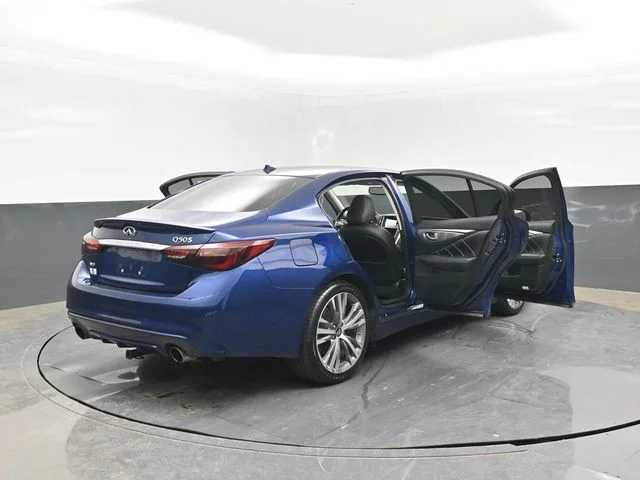 Certified Used 2019 Blue INFINITI 3.0t LUXE image 28