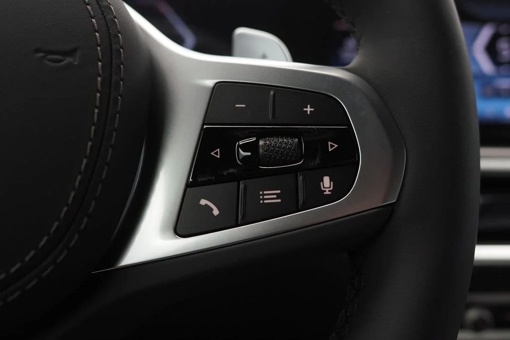 New 2026 Black Sapphire Metallic BMW sDrive40i image 13