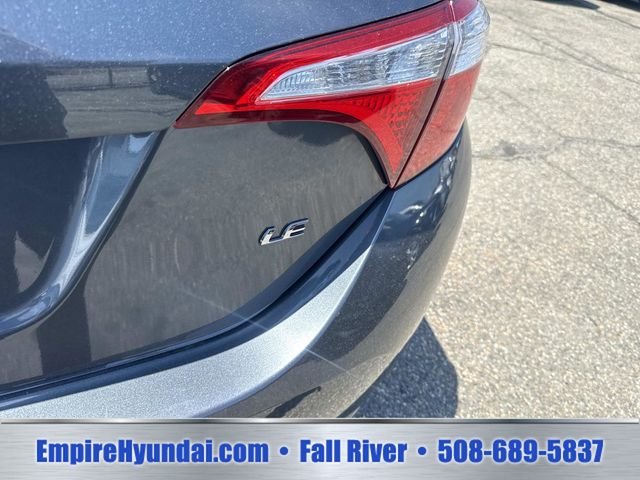 2016 Toyota Corolla LE - Photo 6