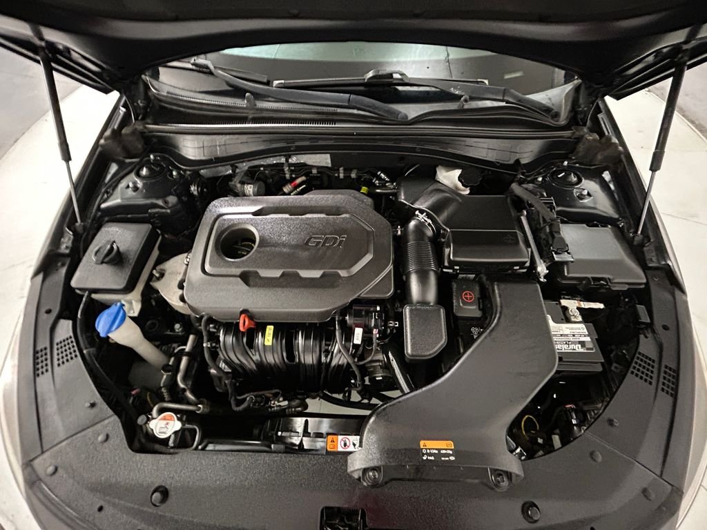 Used 2016 Gray Kia LX image 21