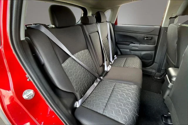 New 2026 Red Mitsubishi 2.0 ES image 10