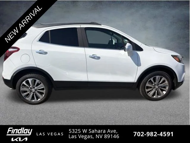 Used 2018 White Buick Preferred image 4