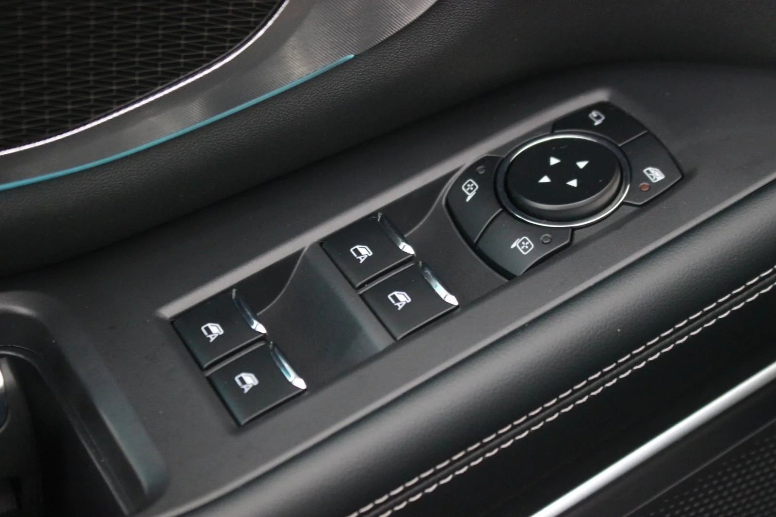 Used 2025 Black Ford Platinum image 16