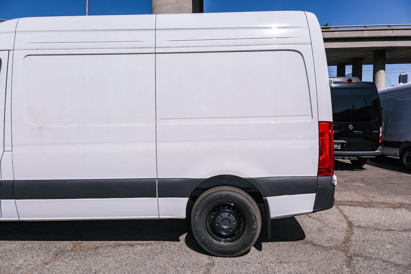 New 2025 Arctic+White Mercedes-Benz Cargo 144 WB  RWD 2.0L 4-Cylinder image 8