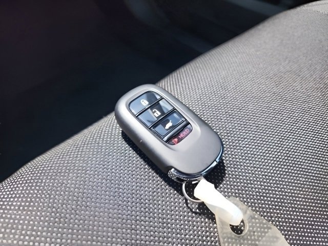 New 2026 Urban Gray Pearl Honda LX image 32