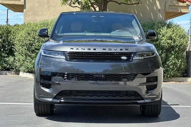 New 2026 Carpathian Grey Land Rover Dynamic SE image 8