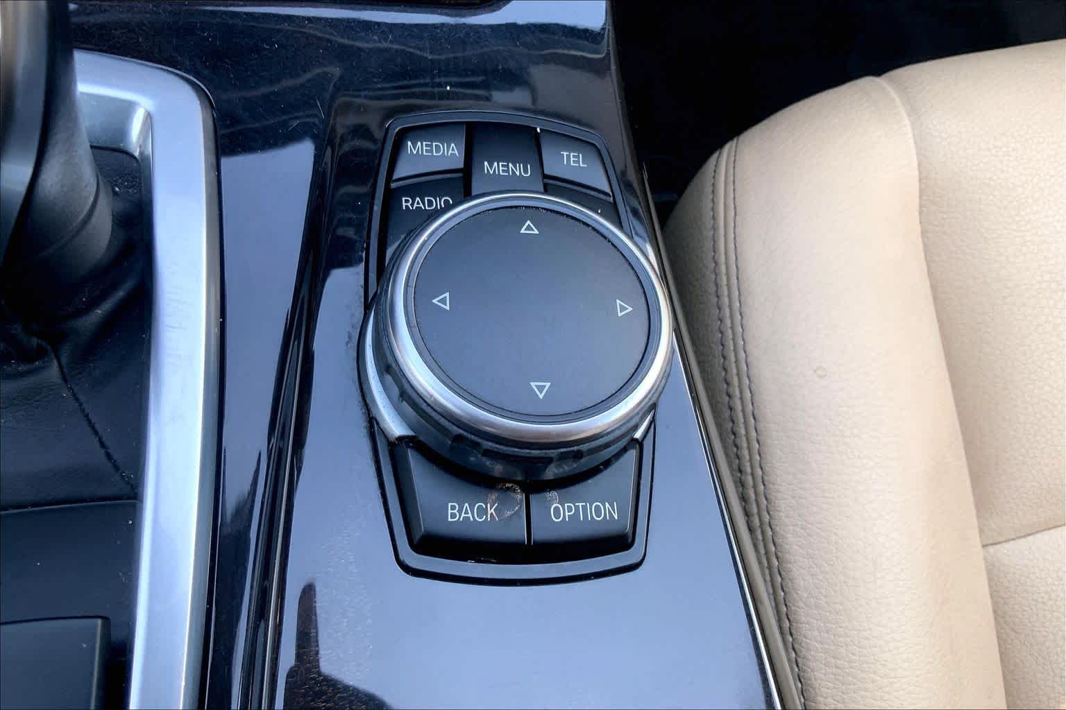 Used 2016 Black Sapphire Metallic BMW 528i image 32