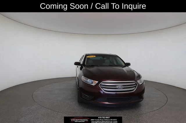 Used 2018 Red Ford SEL image 9