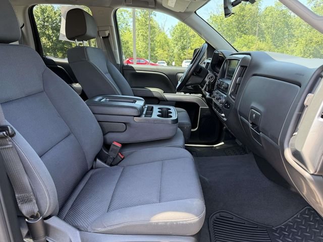 Used 2019 Gray Chevrolet LT image 16