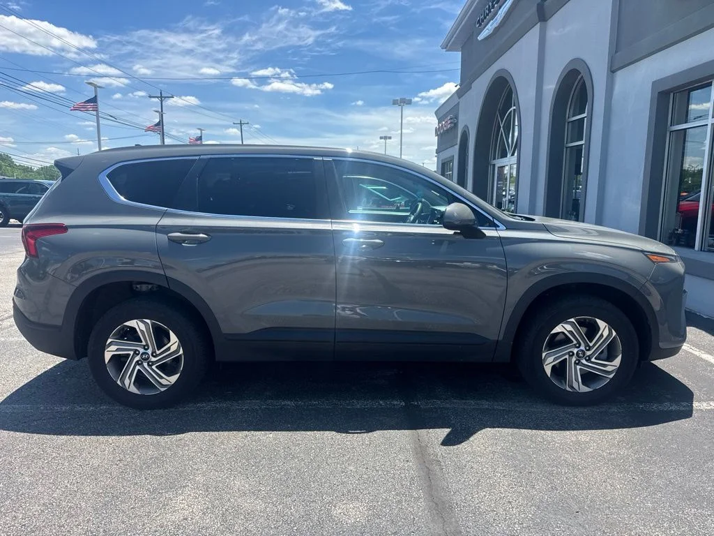 Certified Used 2021 Gray Hyundai SE image 8