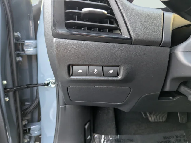 New 2027 Atlantic Gray Metallic / Super Black Two-tone Nissan SR image 26