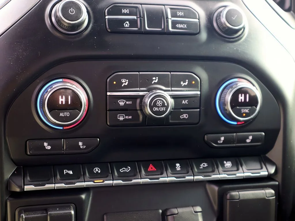 2020 Chevrolet Silverado 1500 RST - Photo 20