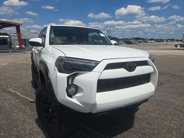 Used 2015 Super White Toyota SR5 Premium image 3