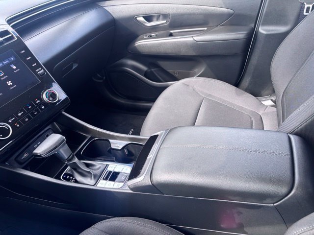 Used 2024 White Hyundai SE image 24