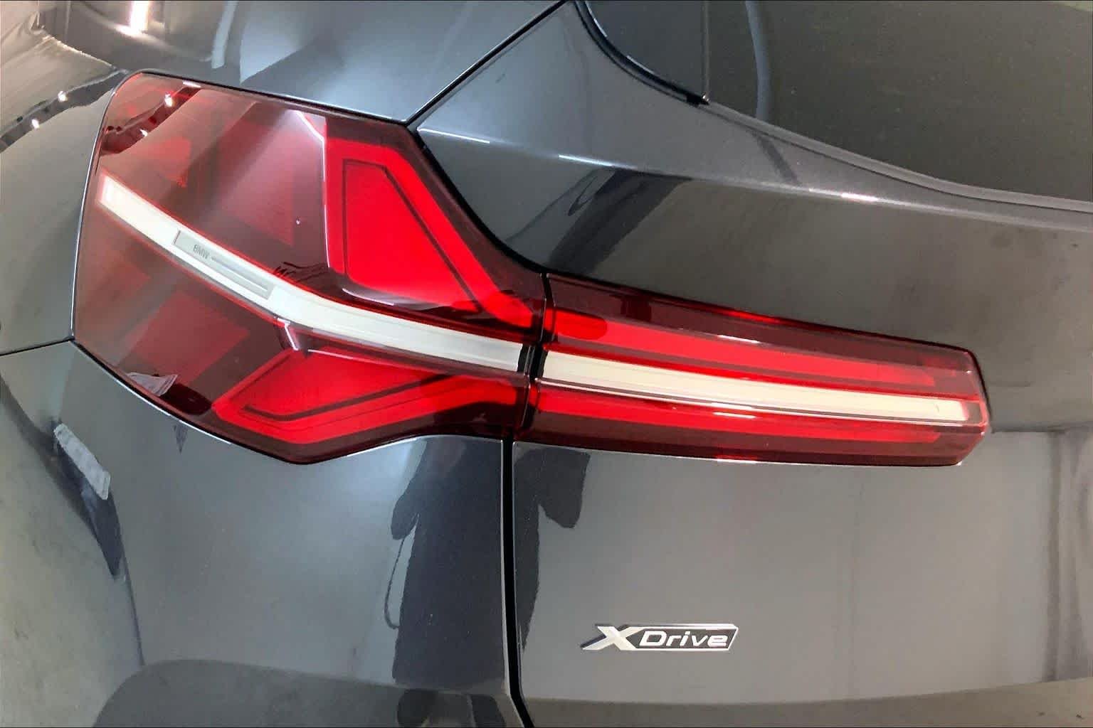 New 2026 Dark Graphite Metallic BMW 30 xDrive image 14