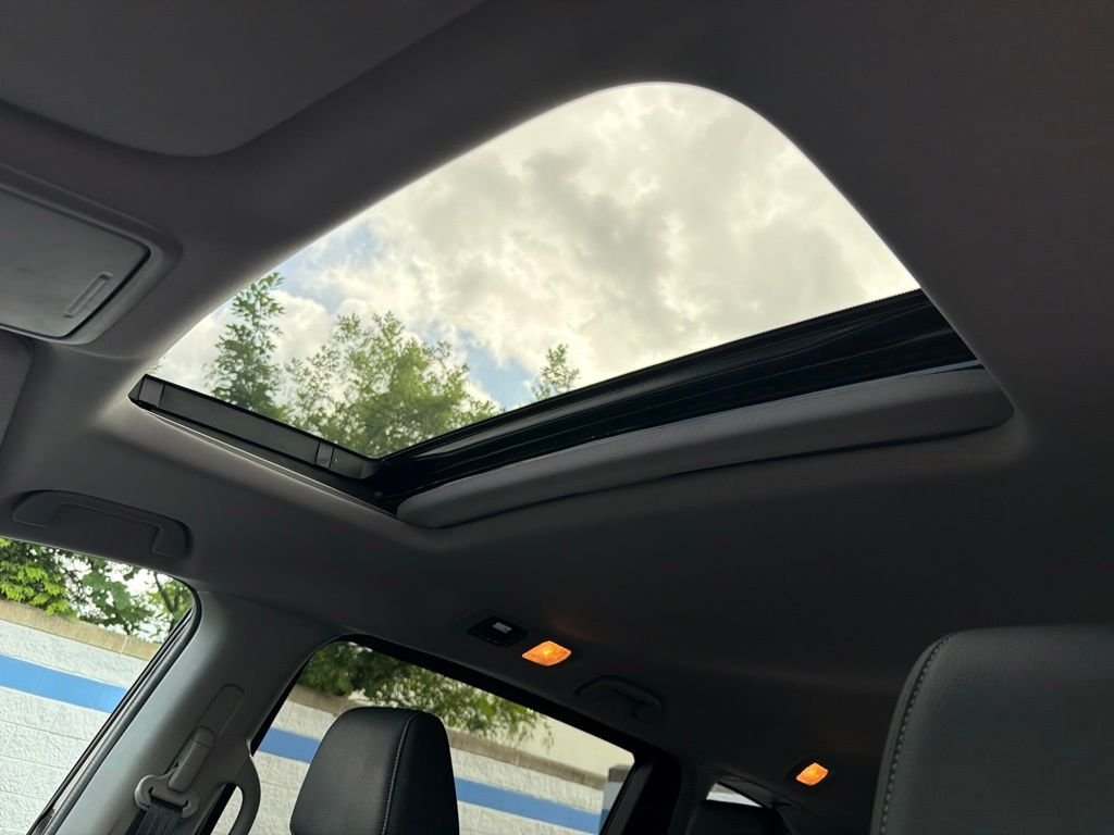 2024 Honda Odyssey EX-L - Photo 11