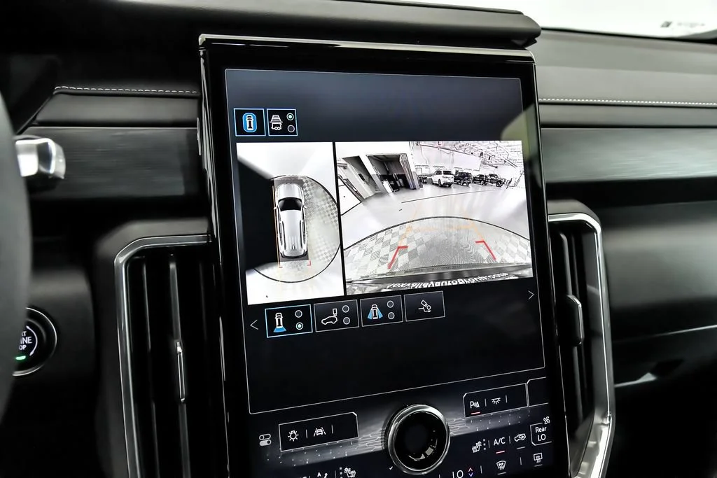 2027 GMC Acadia Elevation - Photo 13