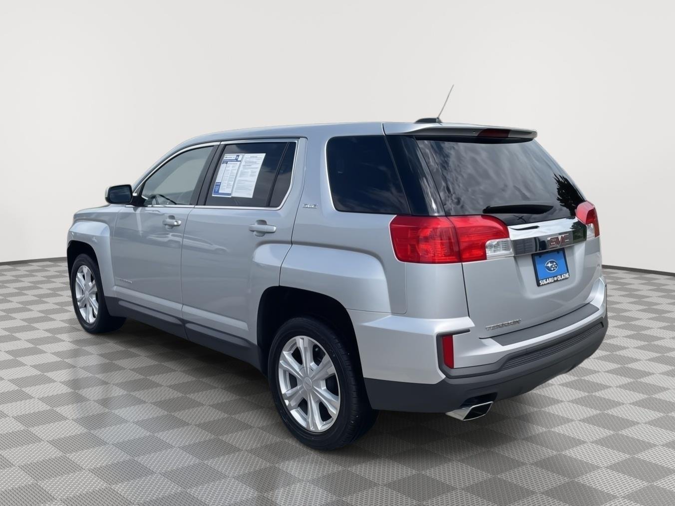 Used 2017 Quicksilver Metallic GMC SLE image 10