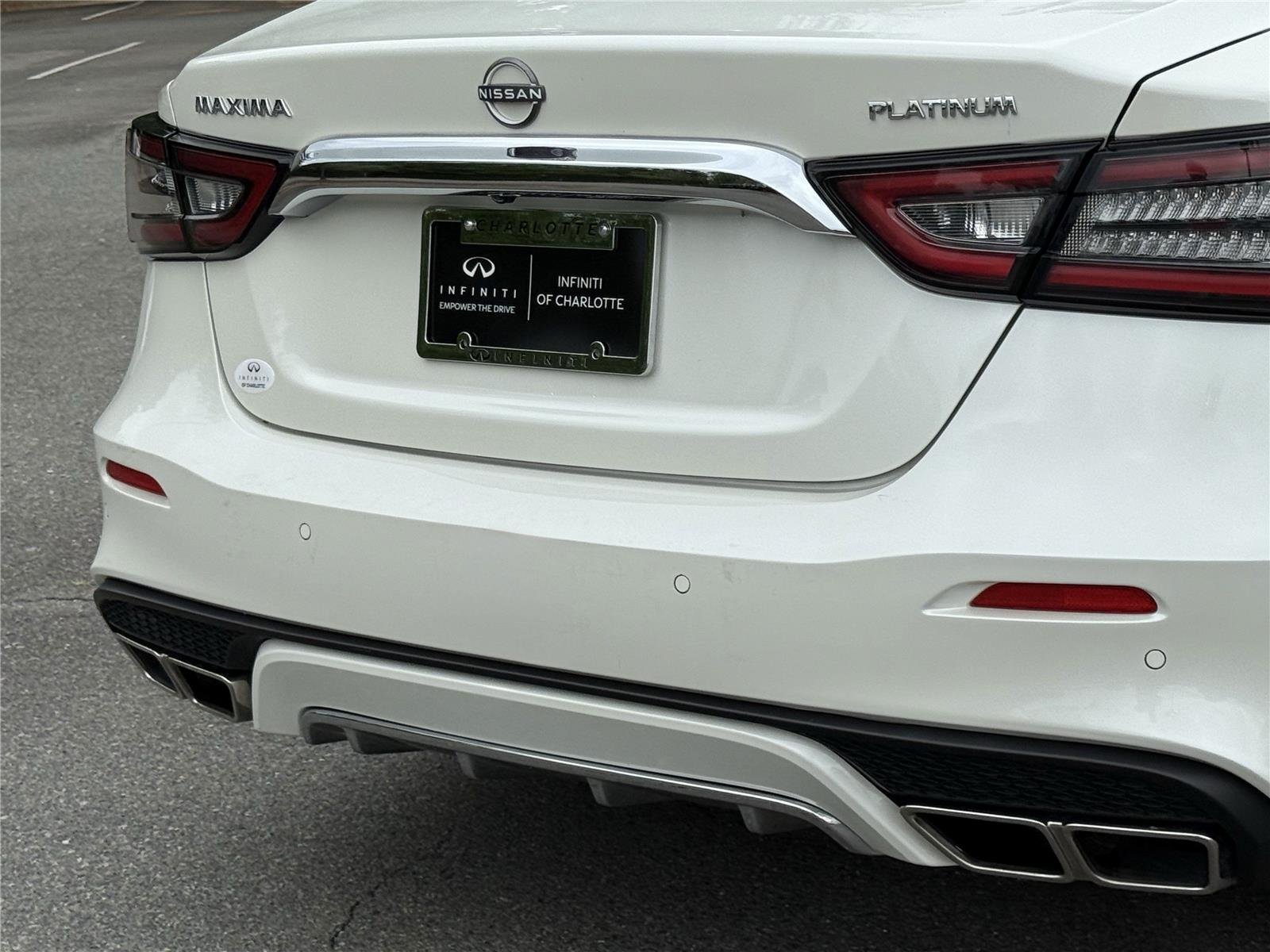 Used 2023 Pearl White Tricoat Nissan Platinum image 26