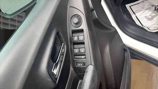 Used 2019 White Chevrolet LT image 15