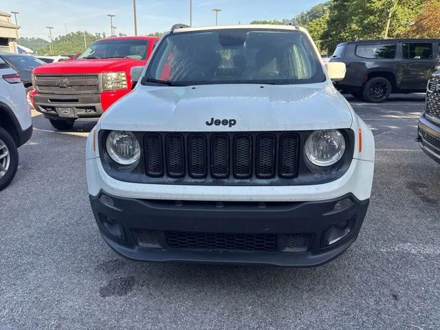 Used 2018 White Jeep Latitude image 6