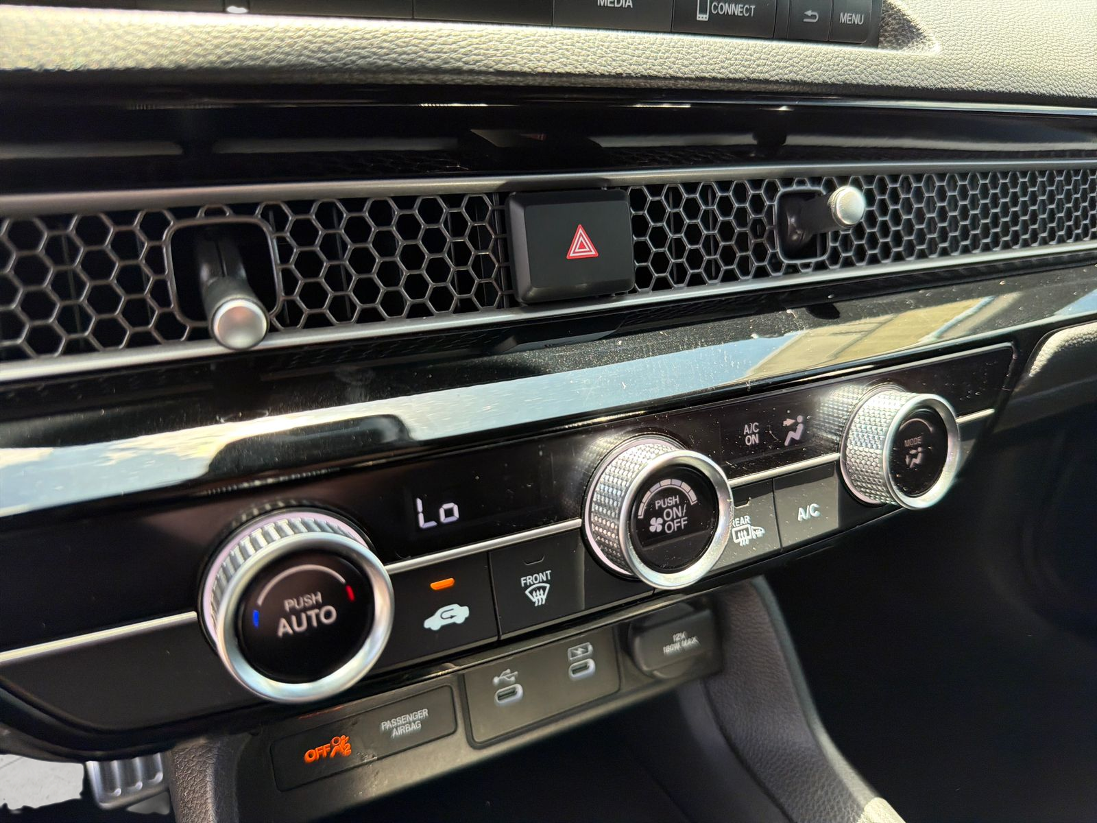 Used 2025  Honda Sport image 34