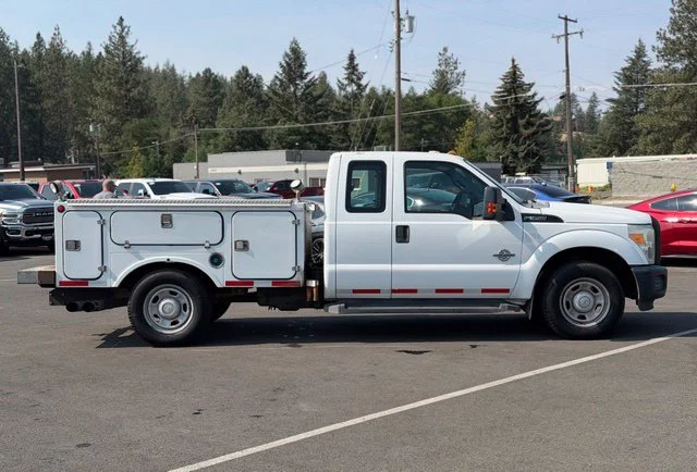 Used 2011 Oxford White Ford XL image 9