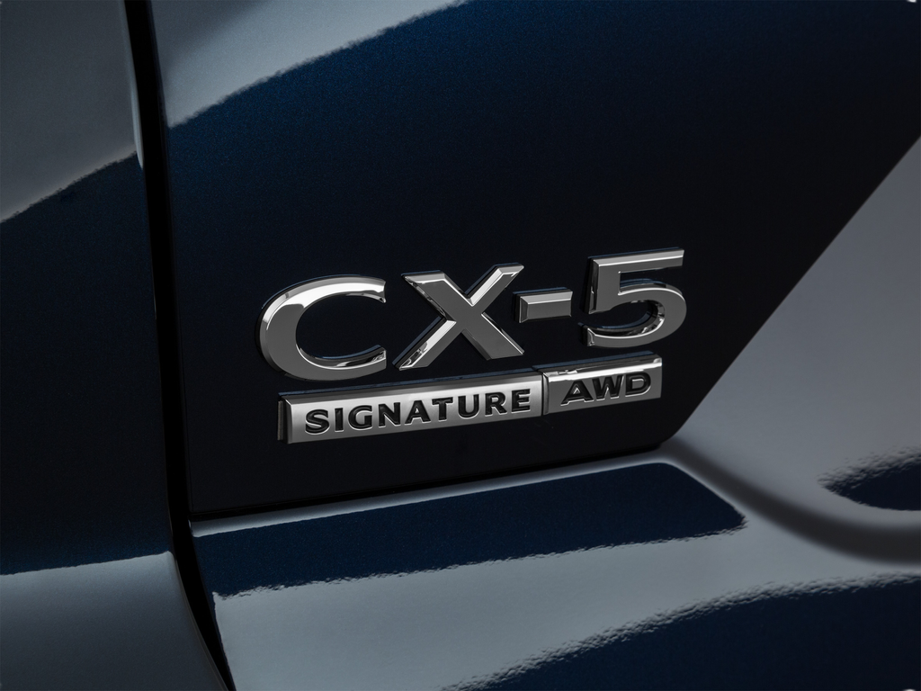 Used 2021 Blue Mazda Touring image 67