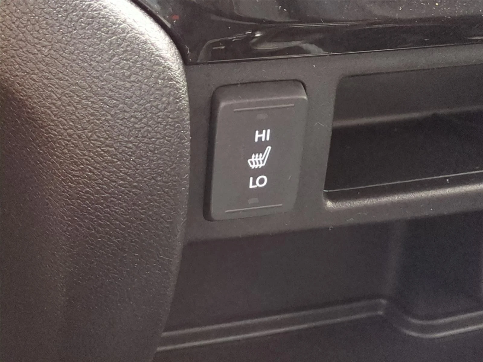 Used 2017 Crystal Black Pearl Honda Black Edition image 29