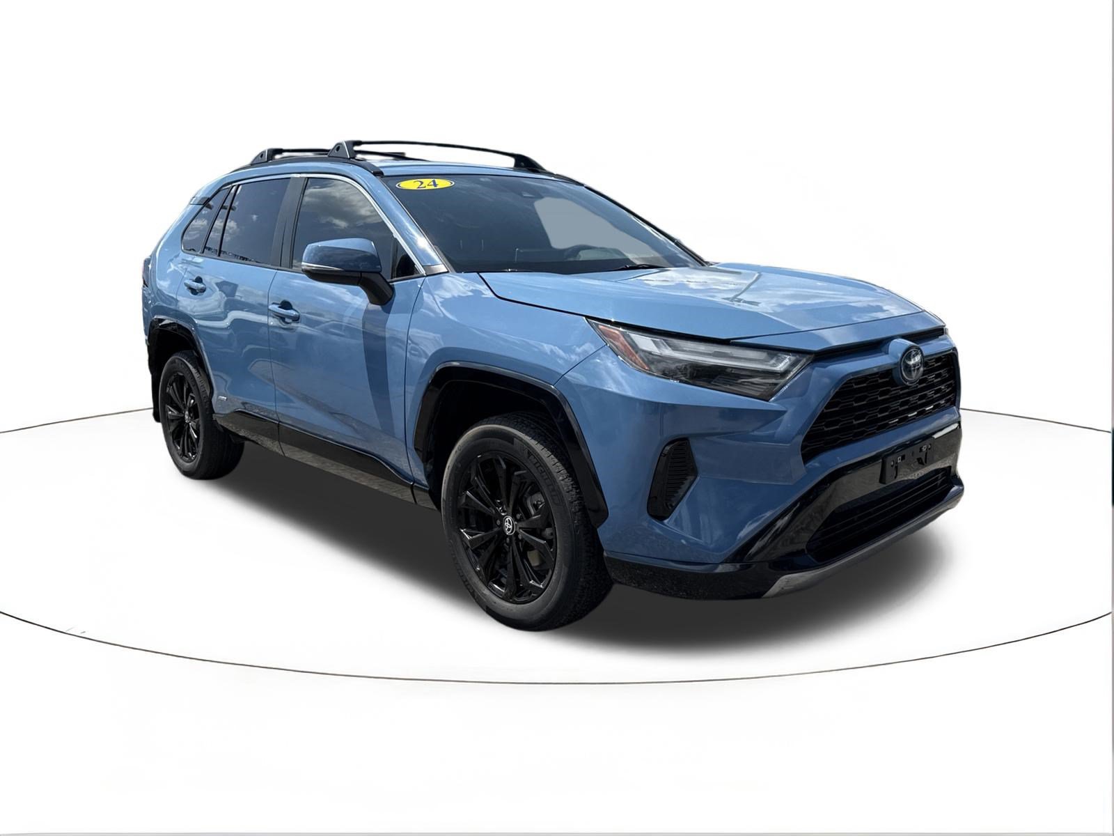 2024 Toyota RAV4 SE - Photo 1