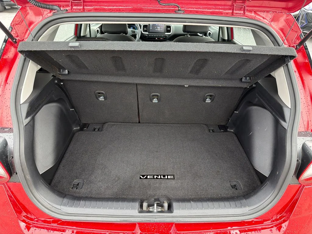 Used 2024 Red Hyundai SEL image 18